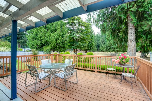 Cost of Deck Carpentry Service in Mason